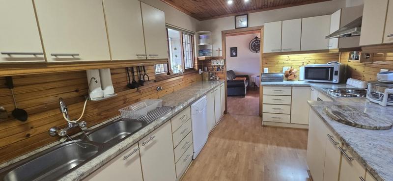 4 Bedroom Property for Sale in Hersham Western Cape